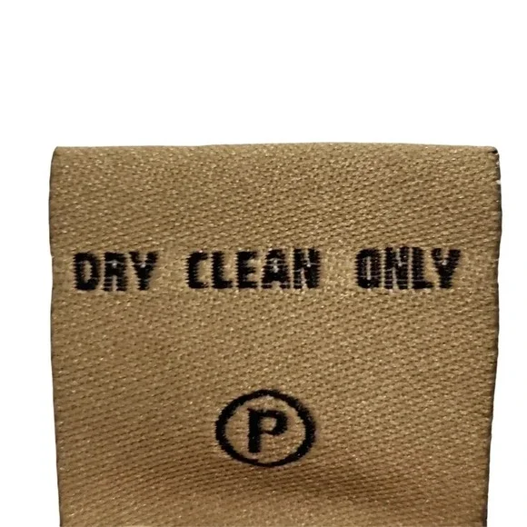 🎉HP🎉Escapade Women's Buckle Top - Picture 5 of 5